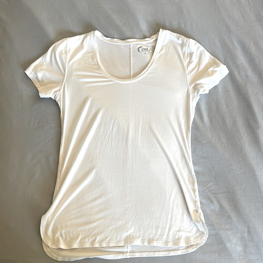 Zyia Active fitted tee